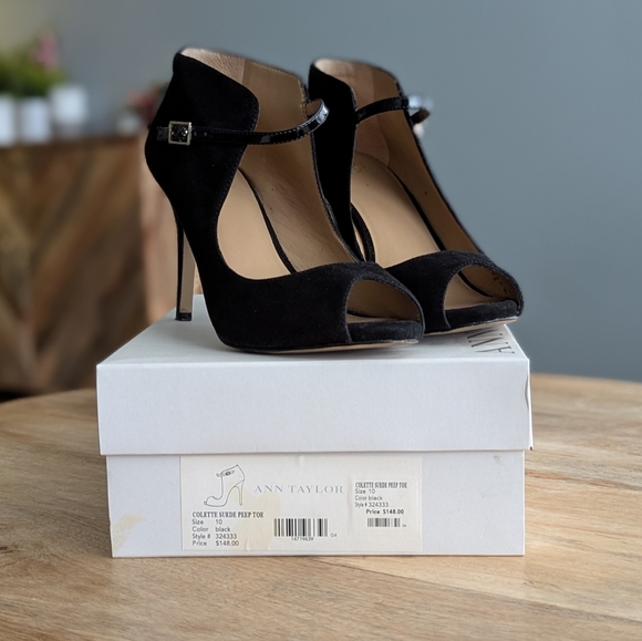 Ann Taylor Colette Suede Peep Toe, Size 10 - Picture 14 of 14